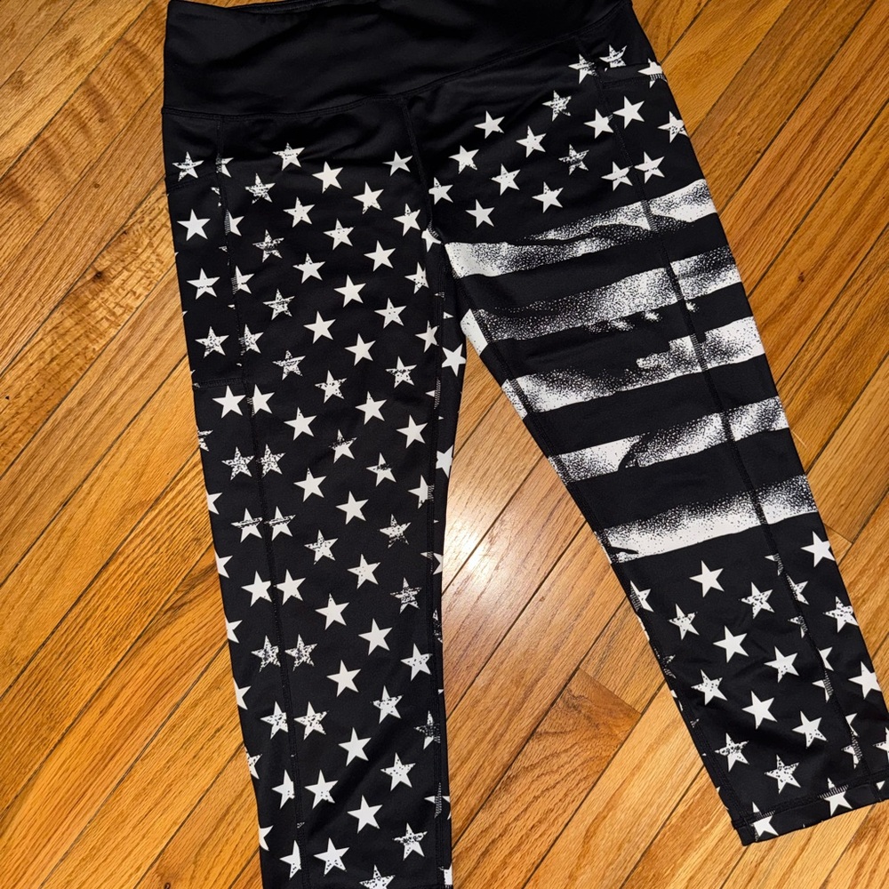 Constantly Varied Gear patriotic, black-and-white women’s workout leggings